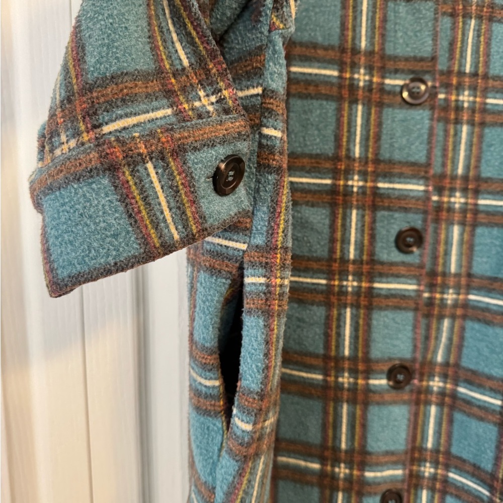 Ladies Button top - Picture 6 of 6